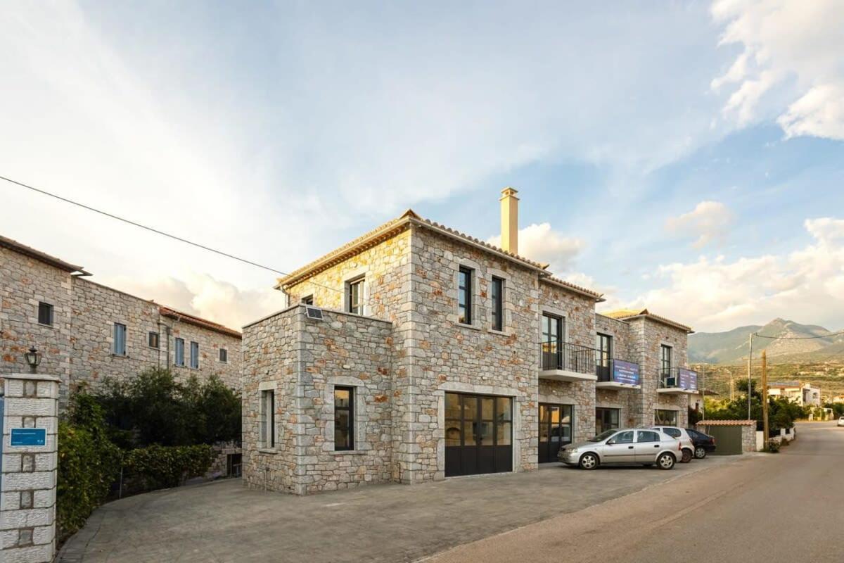Mani Stone Built Home A Breath Away To The Sea Stoúpa Exterior foto